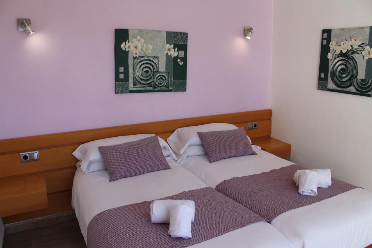Villa Betty Cala'N Blanes  Zewnętrze zdjęcie